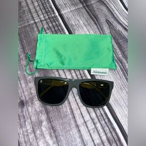 NWOT Men’s Knockaround Torrey Pines sunglasses